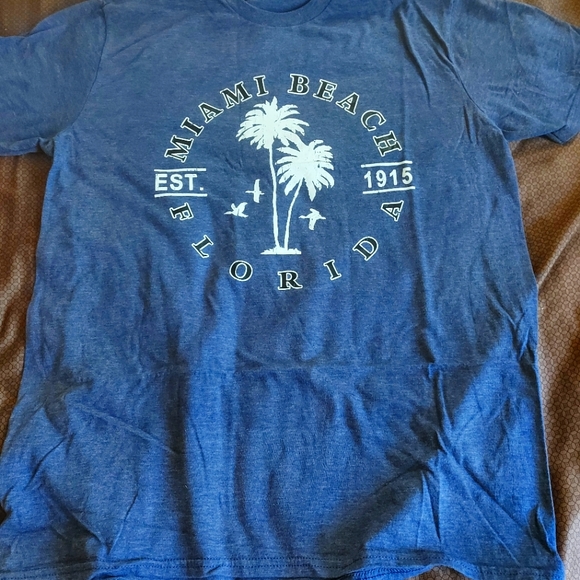 Two men shirts bundle - Picture 3 of 5